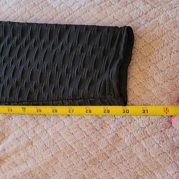 BBJ Los Angeles small spandex puckered black leggings with elastic and tie. - Picture 8 of 12